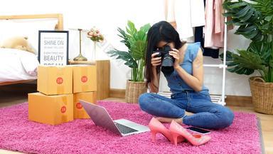 亚洲女人照片鞋时尚配件上传销售在线网站移动电话卧室首页老板小业务工作首页隔离